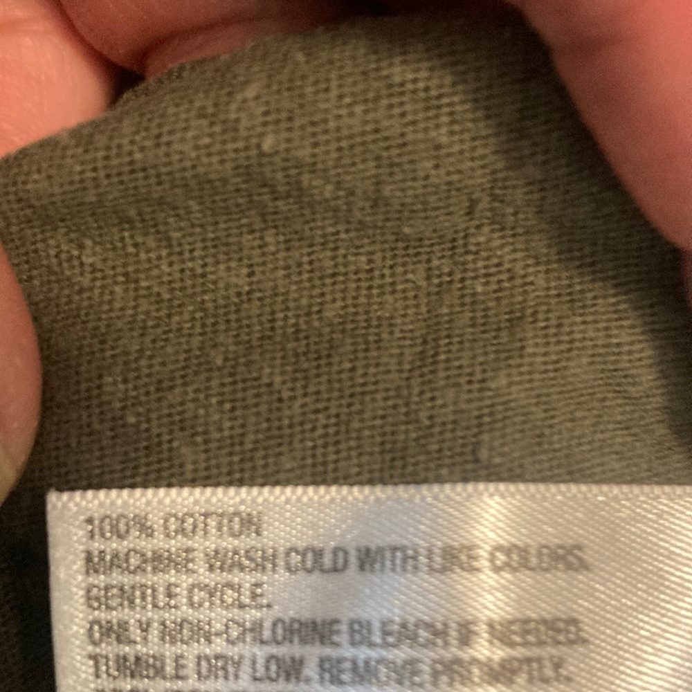 Universal Thread Olive Meriwether Crew Tee - Picture 3 of 4